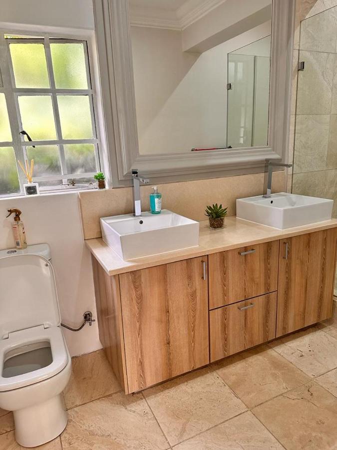 Woods Guest House Миделбург Екстериор снимка
