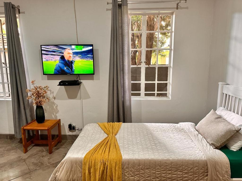 Woods Guest House Миделбург Екстериор снимка