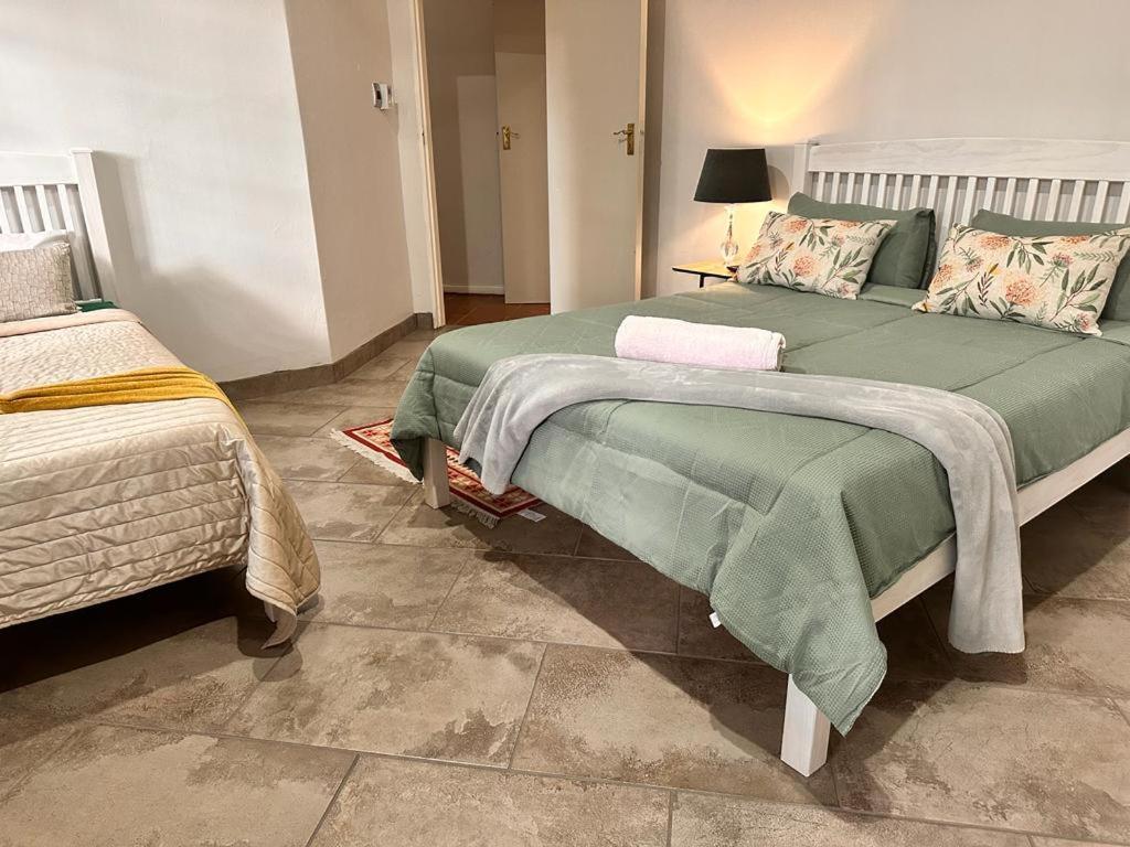 Woods Guest House Миделбург Екстериор снимка